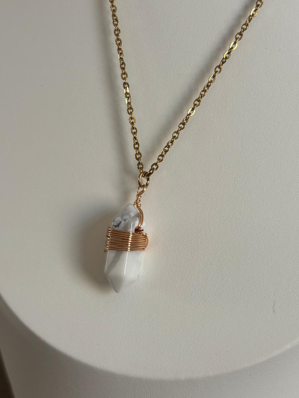 Collier  Bobo Doré- Howlite blanche